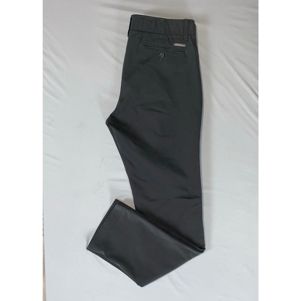 Eddie Bauer 11907985 Flex Sport Classic Fit Stretch Chino Pants. Men's 33X33 EUC